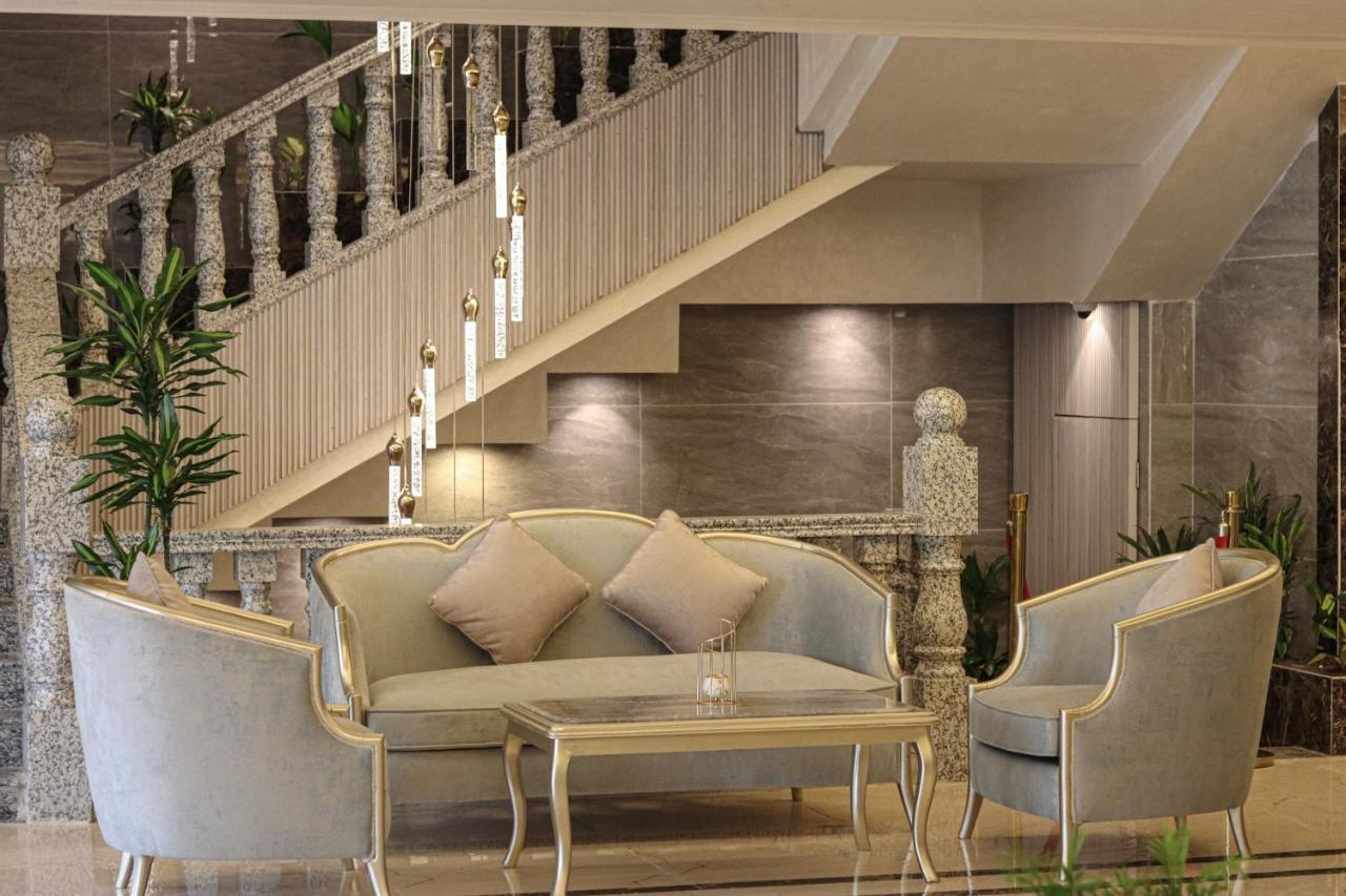 Rival Hotel Аман Екстериор снимка
