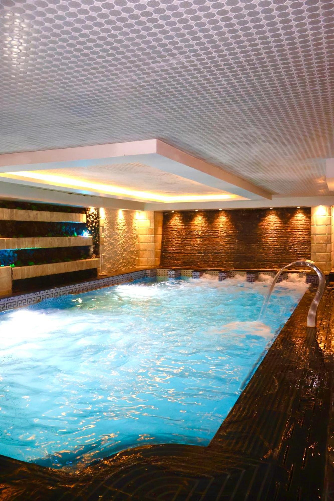 Rival Hotel Аман Екстериор снимка