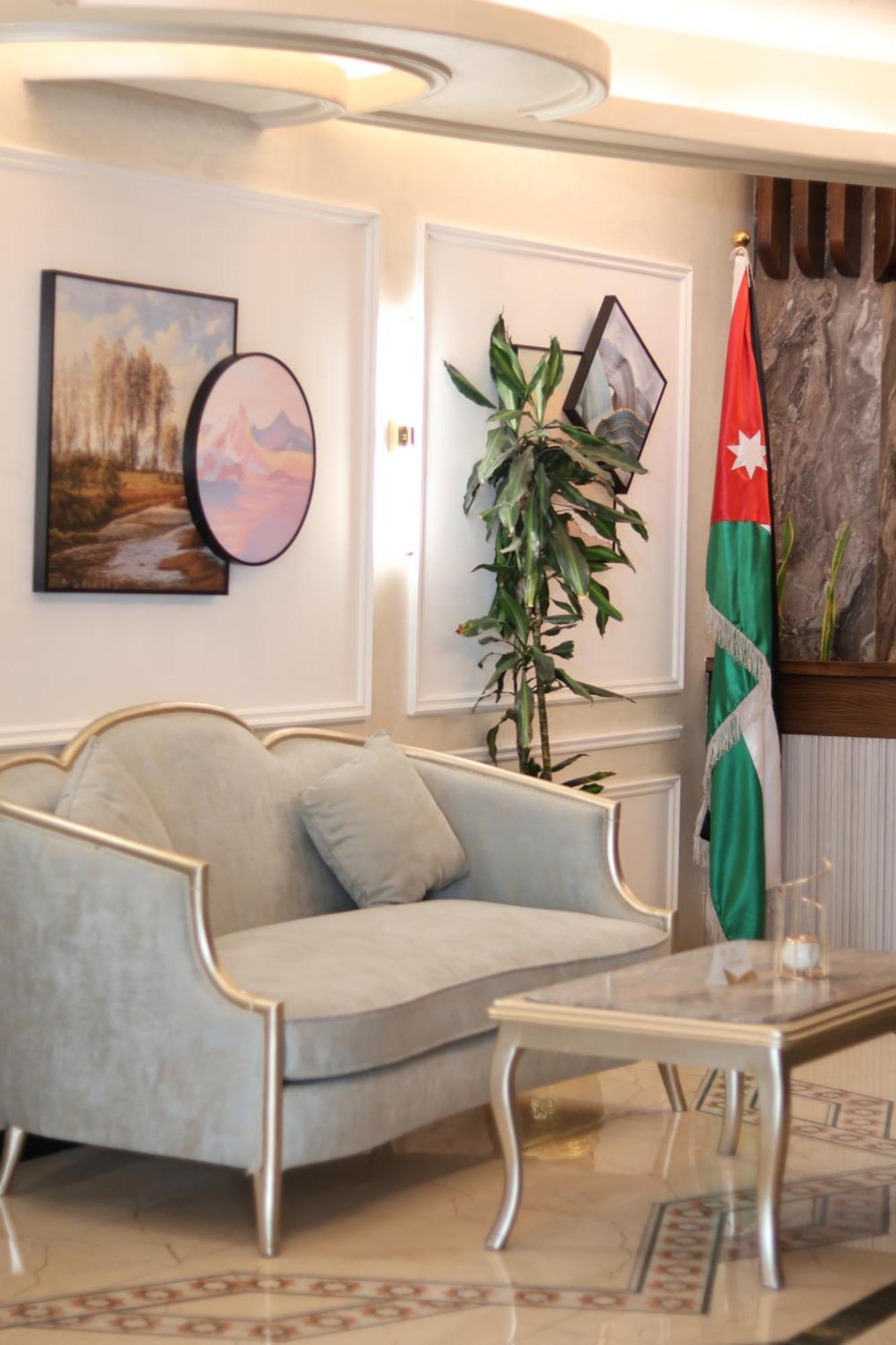 Rival Hotel Аман Екстериор снимка